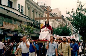 Desfile-de-INRI-CRISTO-em Curitiba-2.jpg